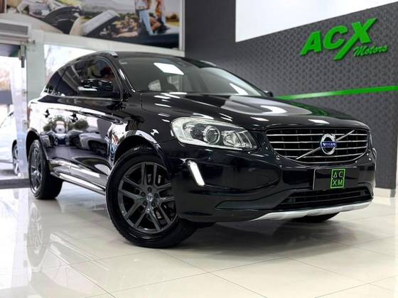 VOLVO XC60 2.0 T5 MOMENTUM GASOLINA 4P AUTOMÁTICO VOLVO XC60 2.0 T5 MOMENTUM GASOLINA 4P AUTOMÁTICO
